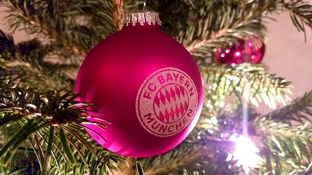 她都以绝对 她都以绝对